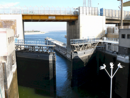 Sluis gaat weer open. We&nbsp;zijn&nbsp;7&nbsp;m&nbsp;gedaald