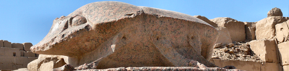 Scarabee van Amenhotep III in Tempel van Karnak
