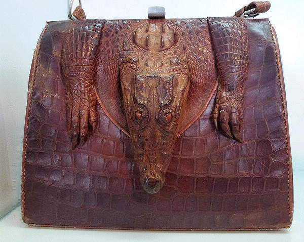 Krokodillentas - verboden in te voeren