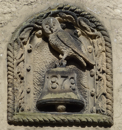 Gebeeldhouwde muursteen