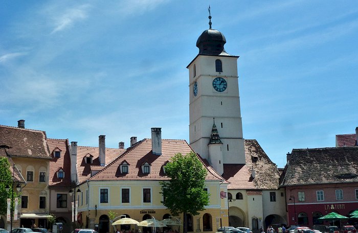 Raadstoren&nbsp;met&nbsp;bijtorentje