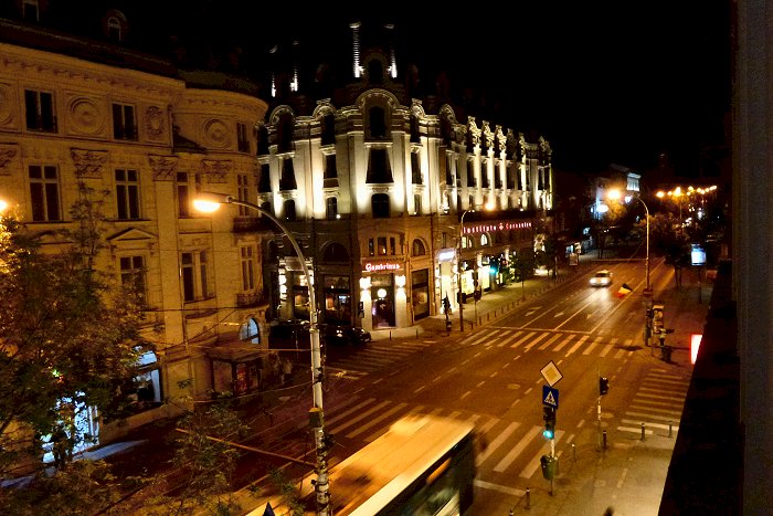 Blik&nbsp;vanuit&nbsp;hotelkamer&nbsp;op&nbsp;Elisabeta Boulevard