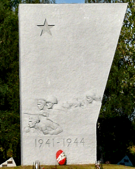 Monument&nbsp;Frontlijn&nbsp;WO&nbsp;II vanuit bus