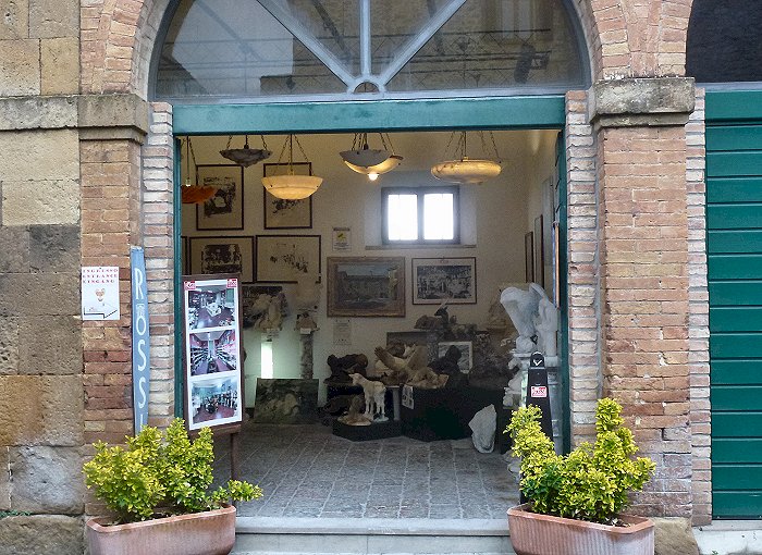 Entree&nbsp;albastwerkplaats&nbsp;anne&nbsp;winkel