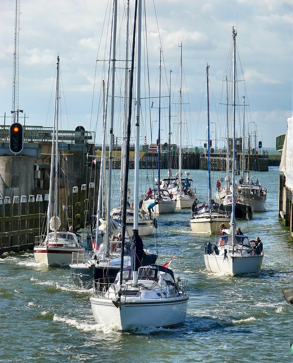 Boten&nbsp;de&nbsp;sluis&nbsp;uit